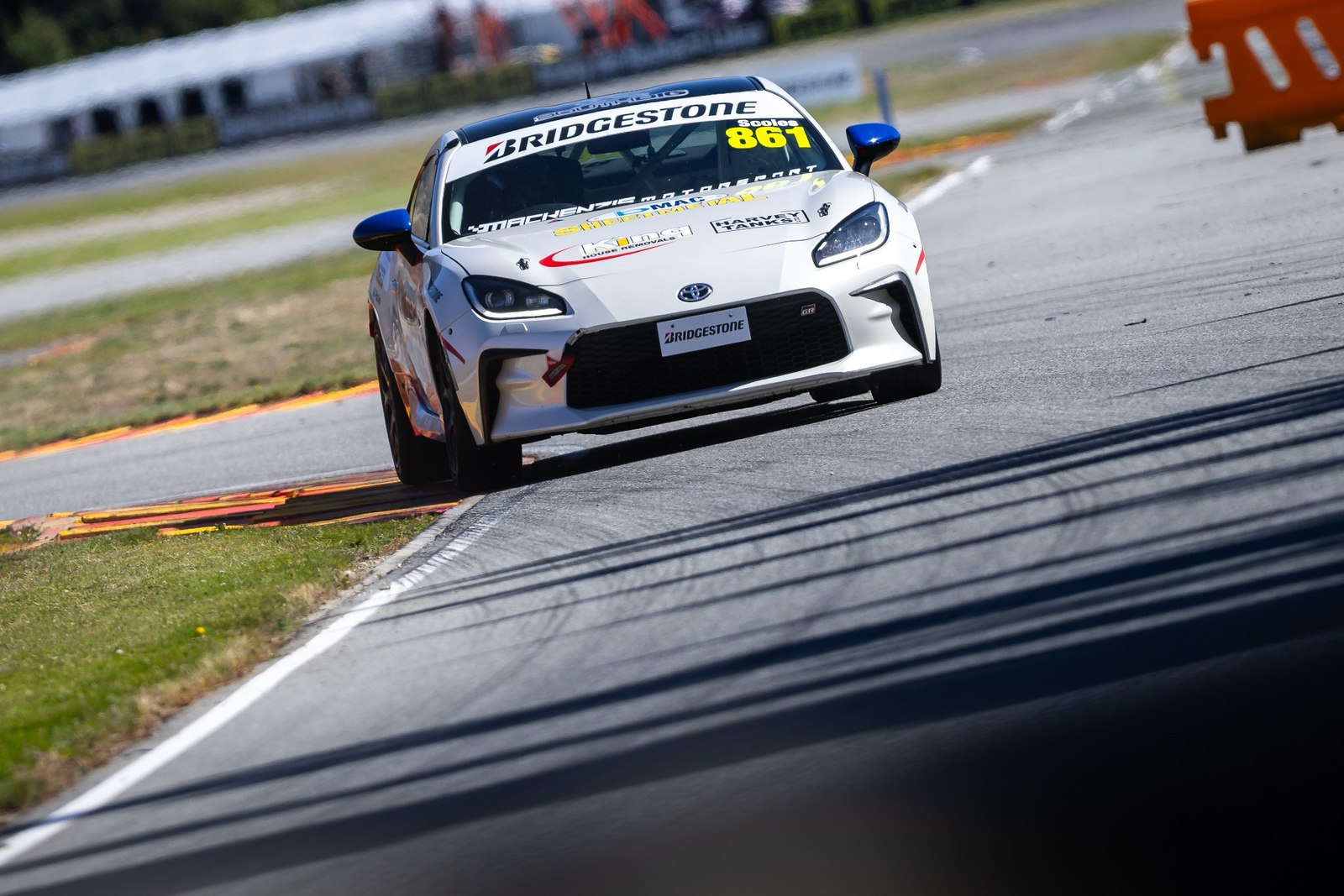 Nieko Scoles Racing action photo